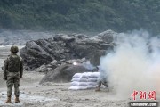 事业目标西藏军区某部高原峡谷实弹射击 锤炼实战能力