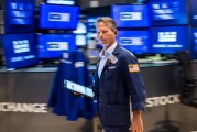 事业目标尾盘：美股小幅上扬 标普指数上涨约0.3%