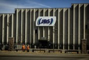 事业目标陷入丑闻的巴西肉类巨头JBS在美上市 首日开盘报13.65美元